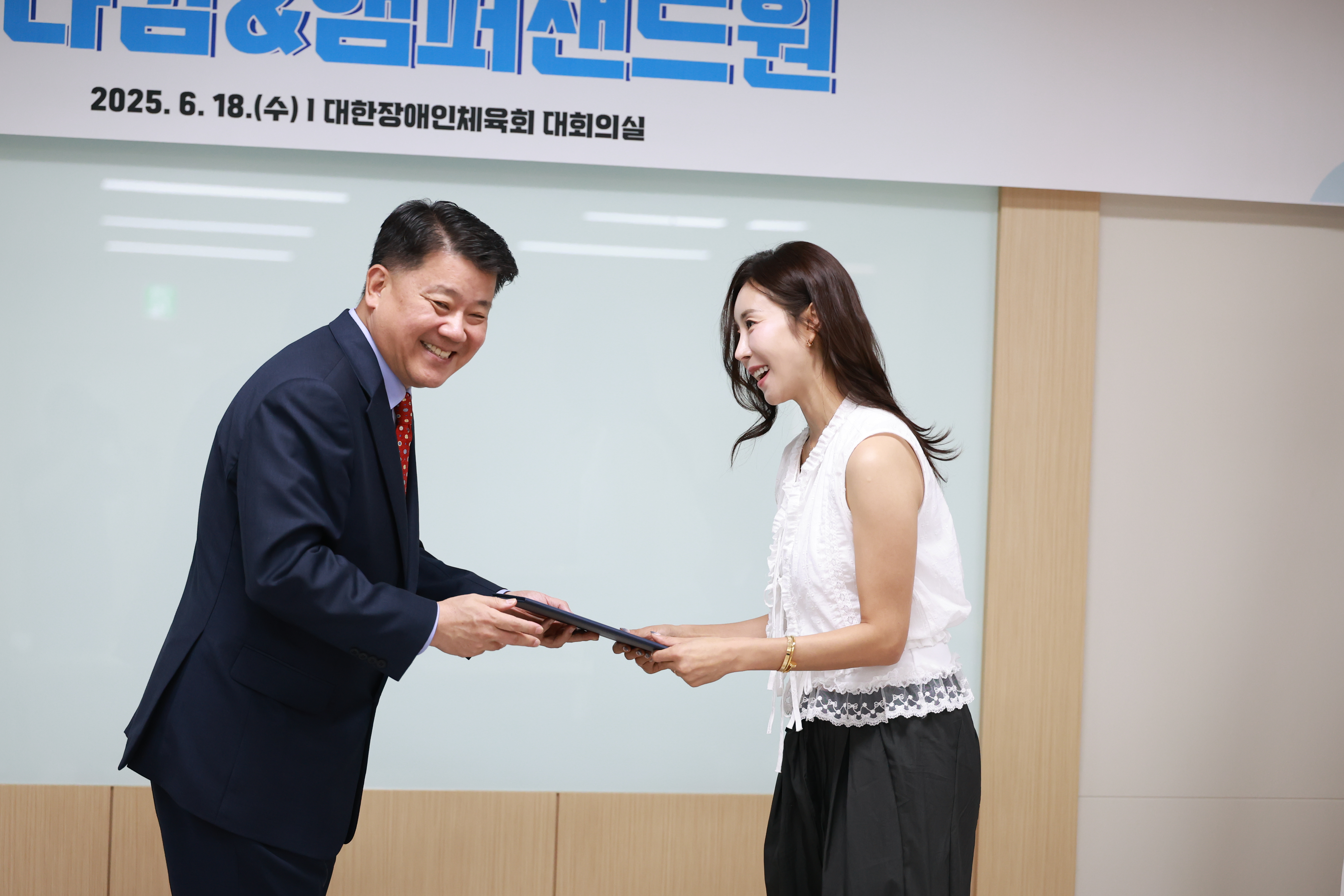 앨범이미지
